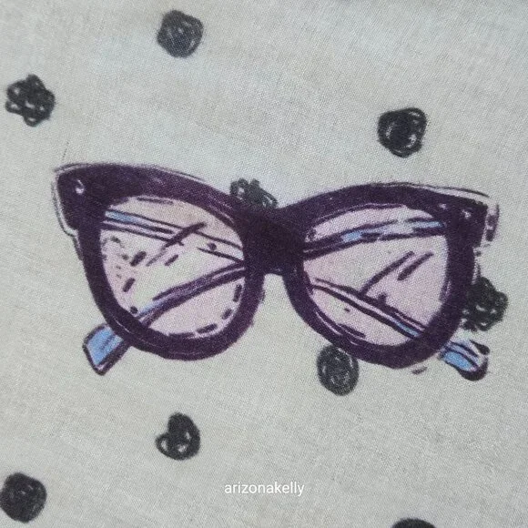 Cashmere & Silk Scarf- Shoes, Makeup, Watches, Glasses, Handbags Alberotanza - Picture 7 of 16